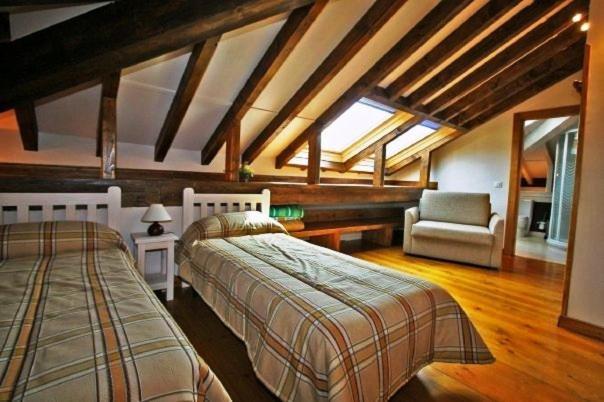 Camaleño Albergue Turistico Valdebaro מראה חיצוני תמונה